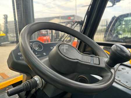 Diesel heftrucks 2002  Jungheinrich DFG45 //Positioner + sideshift/Air condition/Full cabin (10)