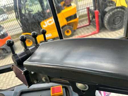 Diesel heftrucks 2002  Jungheinrich DFG45 //Positioner + sideshift/Air condition/Full cabin (11)