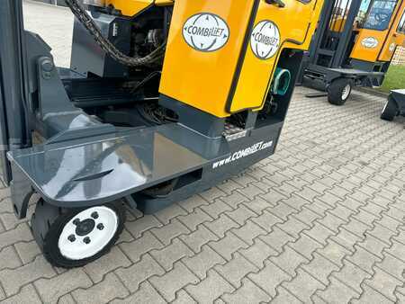 Fyrvägstruck 2010  Combilift C2500  //LPG //Triplex// Wide positioner // (12)