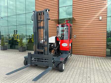 Empilhador Quatro caminhos 2009  Combilift Combilift  C4000 // DIESEL // Low mast (1)