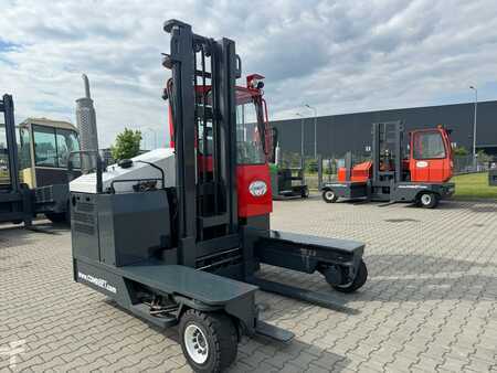 Empilhador Quatro caminhos 2009  Combilift Combilift  C4000 // DIESEL // Low mast (15)
