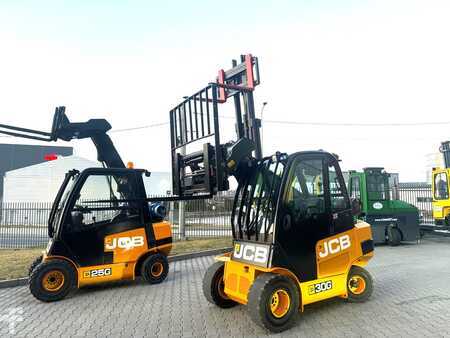 Telehandler Fixed 2018  JCB TLT30G /2018 /Positioner +sideshift (1)