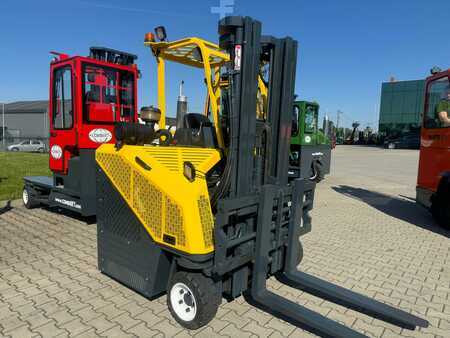 Vierwegestapler 2016  Combilift CB3000 // 2016 year // Triplex // positioner +side shift (1)