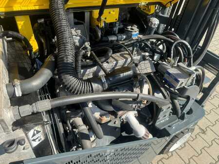Vierwegestapler 2016  Combilift CB3000 // 2016 year // Triplex // positioner +side shift (12)