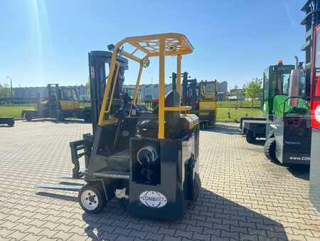 Vierwegestapler 2016  Combilift CB3000 // 2016 year // Triplex // positioner +side shift (3)