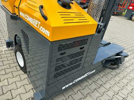 Carrelli elevatori 4 vie 2008  Combilift C3000/ Triplex 5500 mm (13)