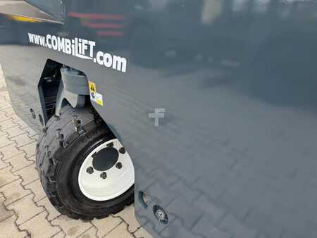 Chariots multidirectionnels 2013  Combilift C4000 //2013 year//LPG//6000 mm (18)