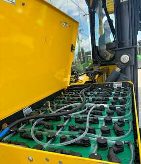 Carrelli elevatori 4 vie 2012  Combilift C2500 EST/ELECTRIC /Only 1451 hours/ battery reconditioned,efficiency of 81%. (6)