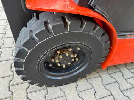 El truck - 4 hjulet 2023  [div] TIDER FB25 // Lithium ion battery (13)