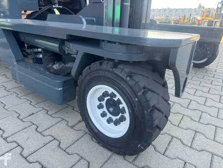 Čtyřcestný vysokozdvižný vozík 2015  Combilift C4000 // Diesel //Triplex 7500//Like new (9)