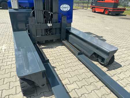 Čtyřcestný vysokozdvižný vozík 2011  Combilift C3000/ Triplex 7450 mm /Only  5646 hours !!! (9)