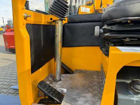 Čtyřcestný vysokozdvižný vozík 2003  Combilift C4000 // Diesel //4500 mm (6)