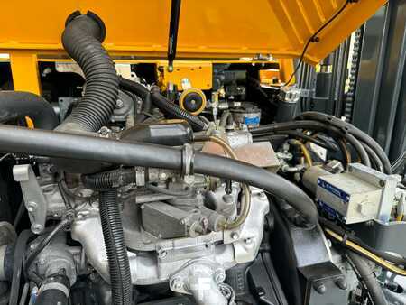 Wózki 4-kierunkowe 2017  Combilift CB3000 //2017 year // Toyota engine (13)