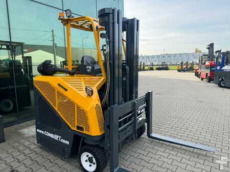 Wózki 4-kierunkowe 2017  Combilift CB3000 //2017 year // Toyota engine (6)