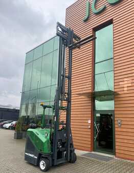 Wózki 4-kierunkowe 2013  Combilift CB3000 // Diesel // Only 5185 hours (2)