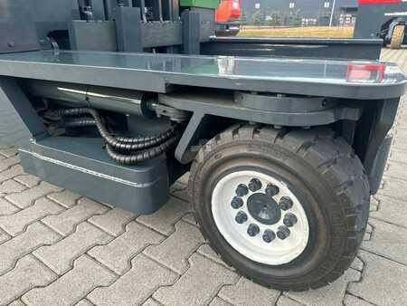 Wózki 4-kierunkowe 2015  Combilift C4000 // 2015 year // Triplex 8400 mm  // Only  7299 hours (17)