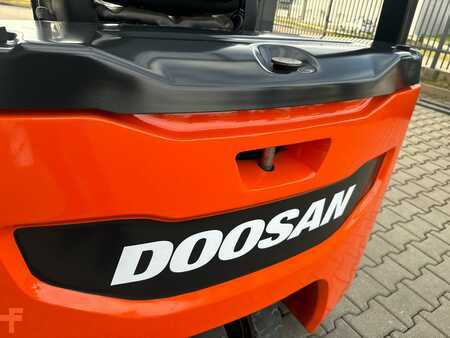 Chariots électriques à 3 roues 2021  Doosan B15T-7/ 2021 year/ lithium battery//New price/New price (18)