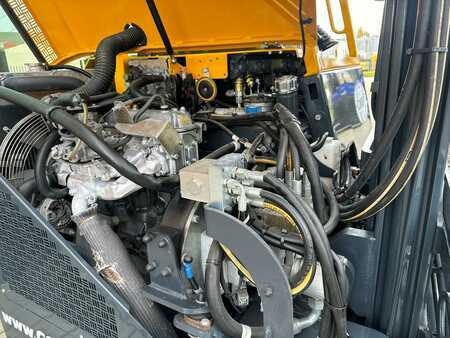 Fyrvägstruck 2017  Combilift CB3000 //2017 year // Toyota engine (15)