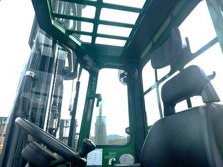 Fyrvägstruck 2015  Combilift C4000 // 2015 year // Triplex 8400 mm  // Only  7299 hours (16)