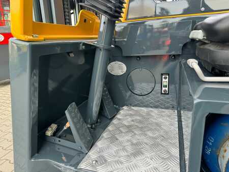 Fyrvägstruck 2017  Combilift CB3000 //2017 year // Toyota engine (21)