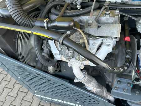 Fyrvägstruck 2015  Combilift CB3000 //2015 year // Toyota engine (12)