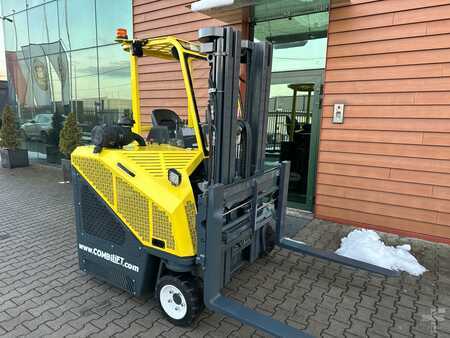 Fyrvägstruck 2015  Combilift CB3000 //2015 year // Toyota engine (5)