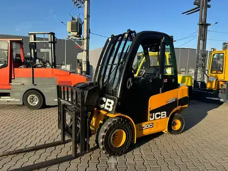 Teleskoplæsser (fast) 2017  JCB TLT30D / 2017 / Only 4398 hours (18)