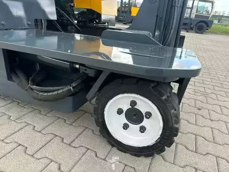 Vierweg zijlader 2010  Combilift C2500 // Compact // Wide positioner (12)