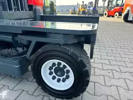 Wózki 4-kierunkowe 2015  Combilift C4000 // Diesel //Triplex 7500//Like new (12)