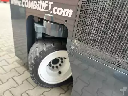 Carrelli elevatori 4 vie 2016  Combilift CB3000 //2016 year // Toyota engine (17)