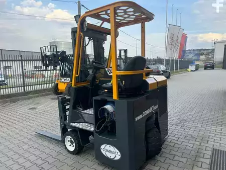Wózki 4-kierunkowe 2016 Combilift CB3000 //2016 year // Toyota engine (4)