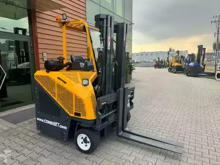 Carrelli elevatori 4 vie 2016  Combilift CB3000 //2016 year // Toyota engine (5)