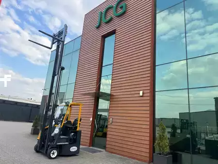 Carrelli elevatori 4 vie 2016  Combilift CB3000 //2016 year // Toyota engine (6)