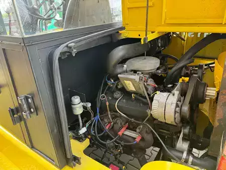 Carrelli elevatori GPL 1985  Hyster H 7.0 XL (13)