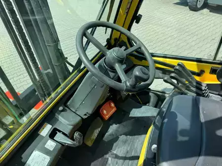 Carrelli elevatori diesel 2004  Hyster H 5.5XM Diesel / Full cabin / Only 6135 hours / Forks Positioner (11)