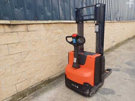 Pallet Stackers 2018  Toyota SWE120 (3)