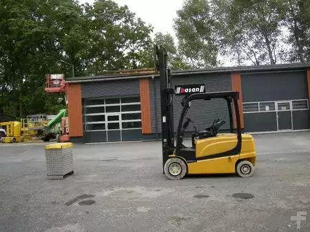 Elektro 4 Rad 2016  Yale ERP35VL E2395 Elektro (1)