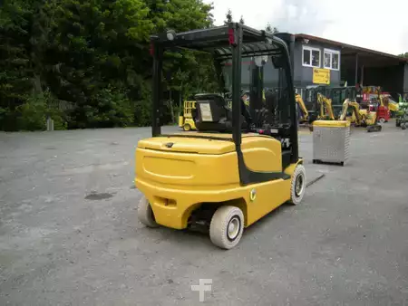 Elektro 4 Rad 2016  Yale ERP35VL E2395 Elektro (13)