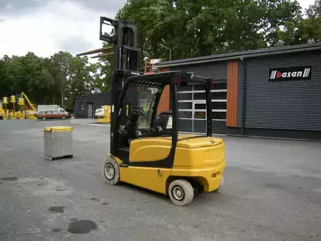Elektro 4 Rad 2016  Yale ERP35VL E2395 Elektro (8)