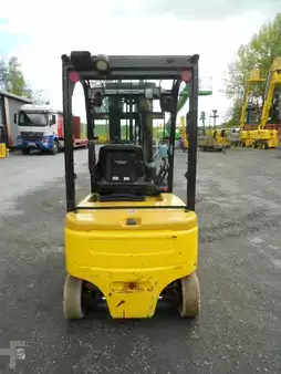 Chariots électriques à 4 roues 2013  Yale ERP20VF Elektro (3)