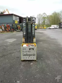 Chariots électriques à 4 roues 2013  Yale ERP20VF Elektro (7)