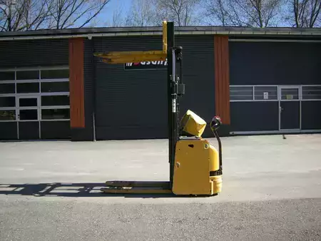 Wózek wysokiego podnoszenia 2016  Hochhubwagen Yale MS 16 IL AC Elektro (1)