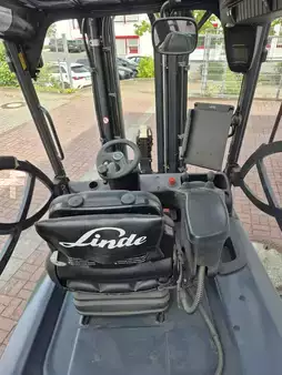 Elektromos 4 kerekű 2016  Linde E40/600 (6)