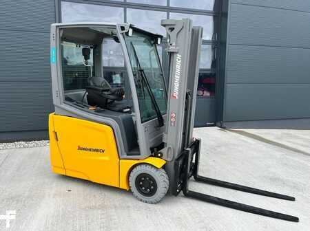Carrelli elettrici 3 ruote 2023 Jungheinrich EFG 216k (1)