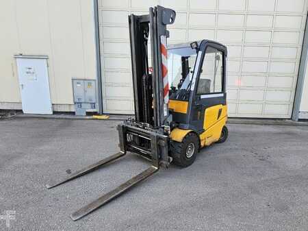 Elektro 4 Rad 2005  Jungheinrich EFG 425k (3)