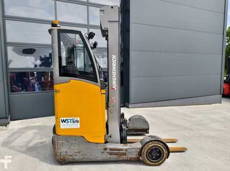 Schubmaststapler 2019  Jungheinrich ETV C16 (2)