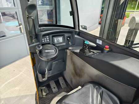 Schubmaststapler 2019  Jungheinrich ETV C16 (7)