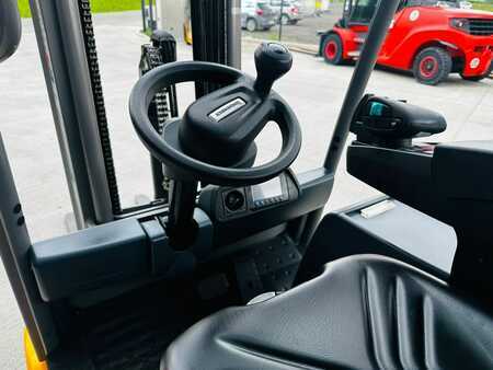 Elektro 3 Rad 2018  Jungheinrich EFG 215 (9)