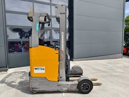 Schubmaststapler 2018  Jungheinrich ETV C16 (2)