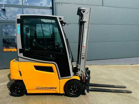 Carrelli elettrici 4 ruote 2019  Jungheinrich EFG 316k (2)